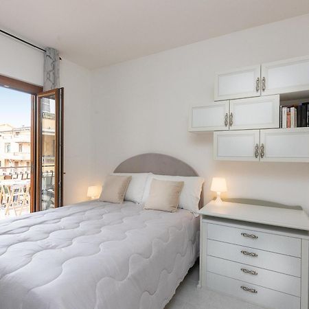 Casa Lu By Rental In Rome ลาดิสโปลี ภายนอก รูปภาพ