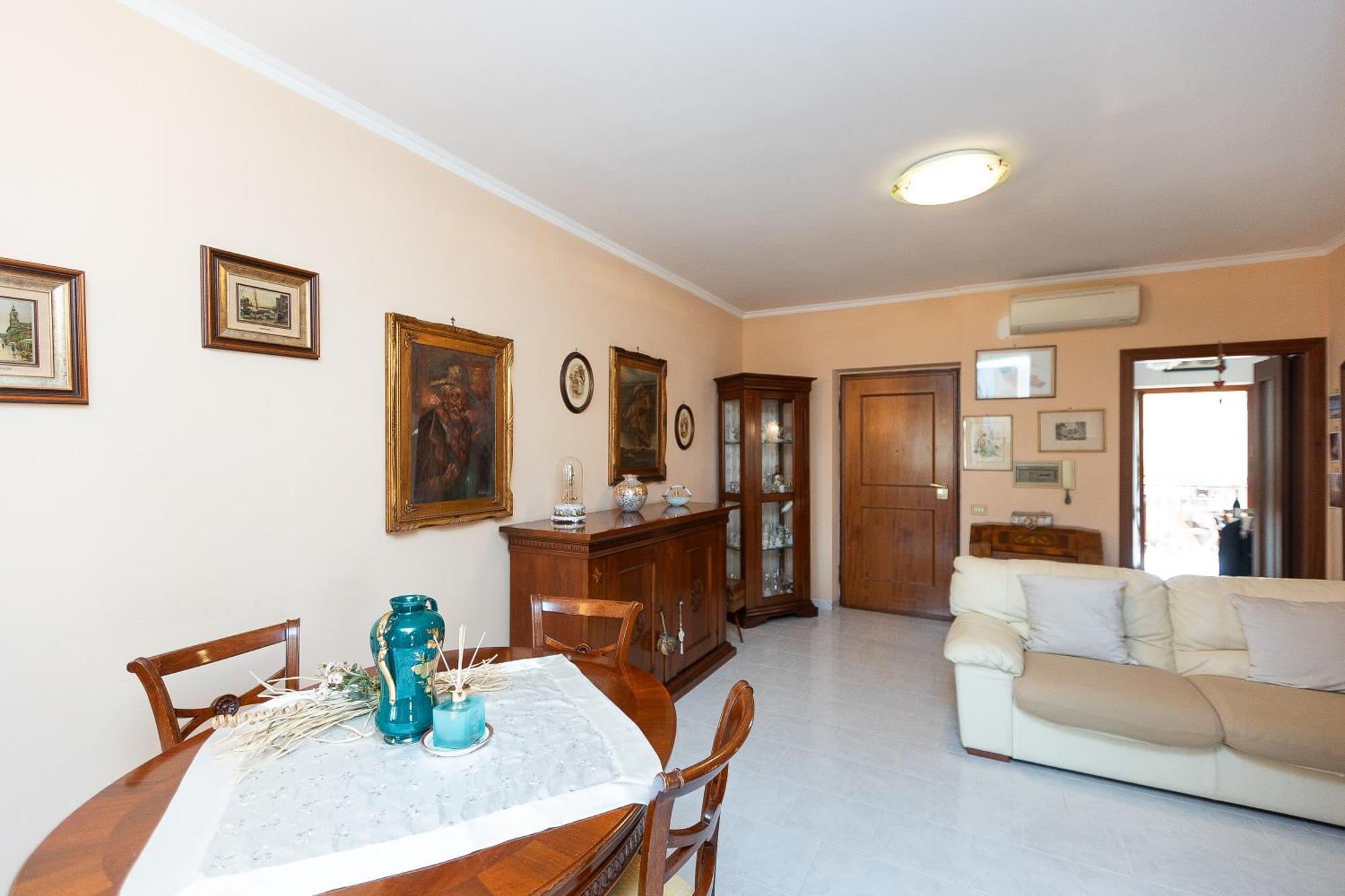 Casa Lu By Rental In Rome ลาดิสโปลี ภายนอก รูปภาพ