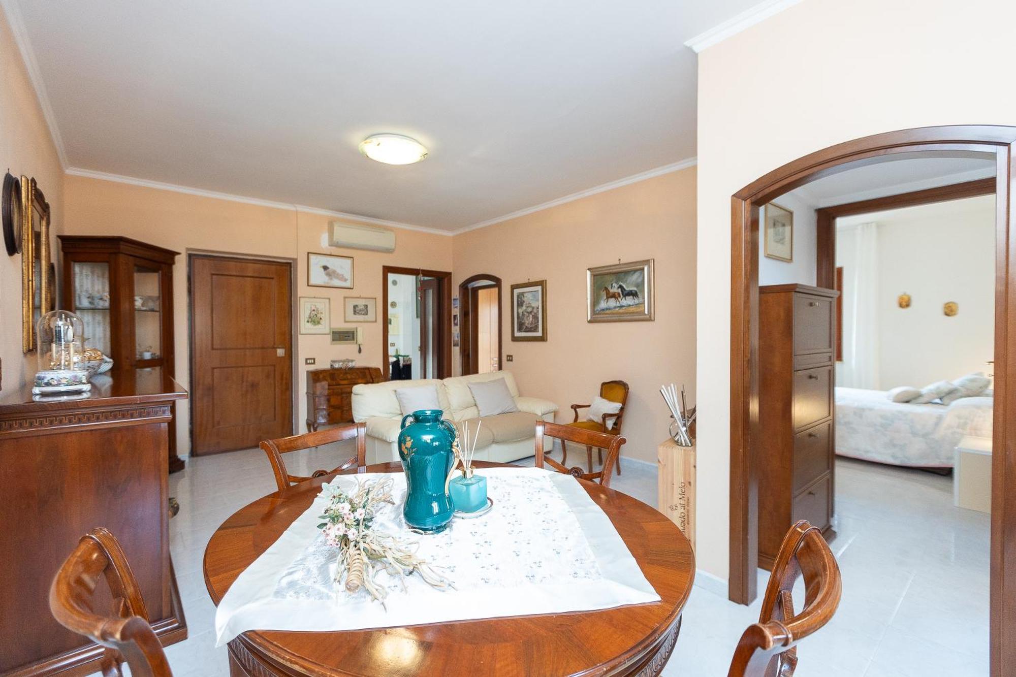 Casa Lu By Rental In Rome ลาดิสโปลี ภายนอก รูปภาพ