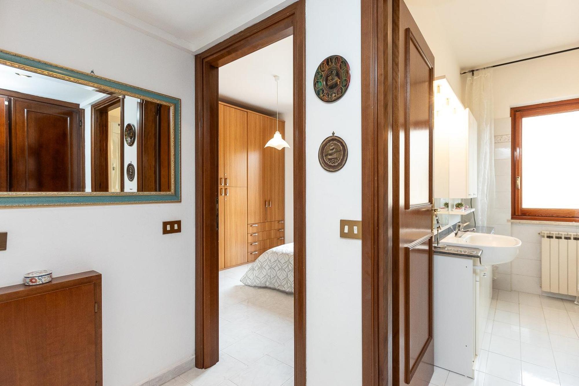 Casa Lu By Rental In Rome ลาดิสโปลี ภายนอก รูปภาพ