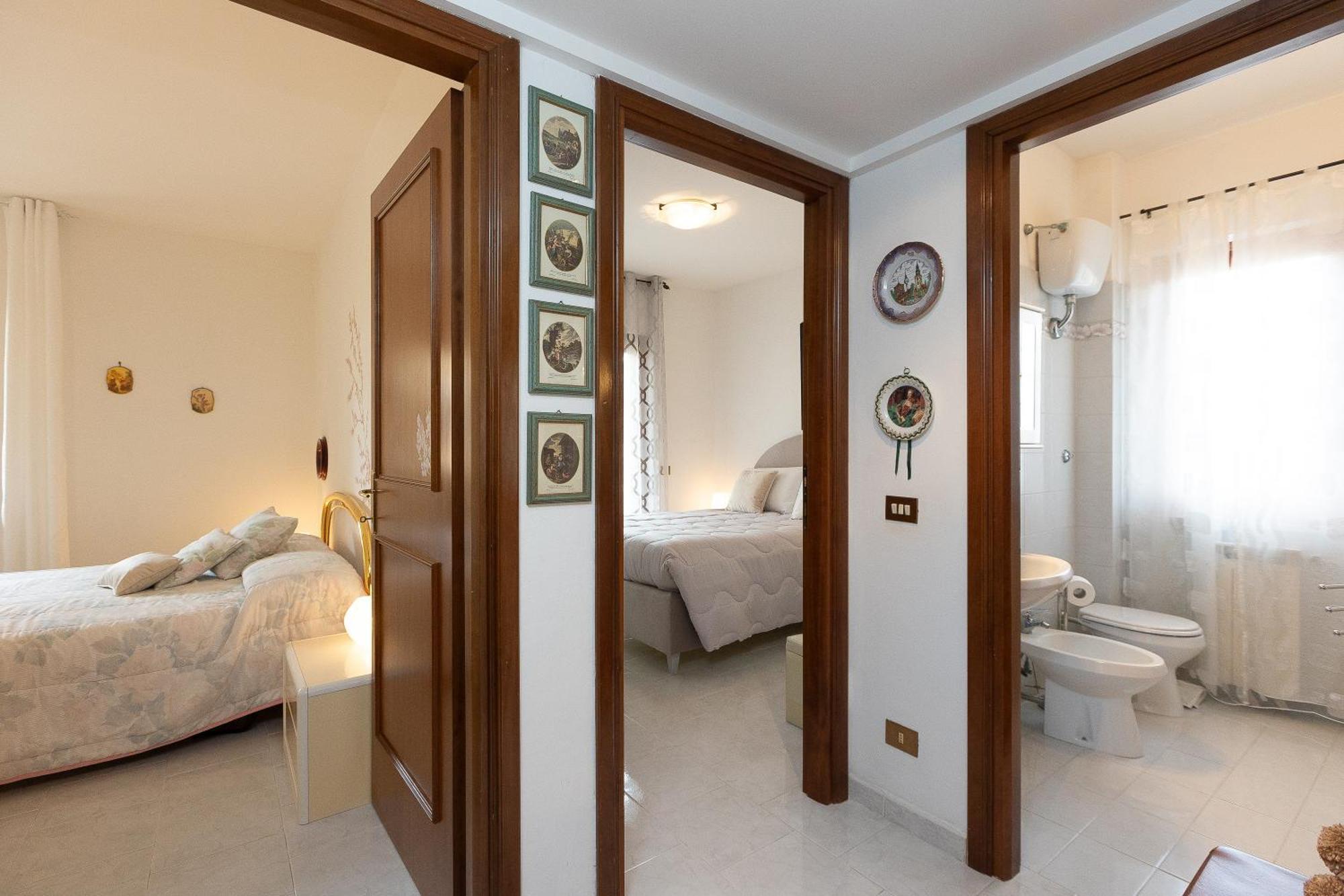 Casa Lu By Rental In Rome ลาดิสโปลี ภายนอก รูปภาพ