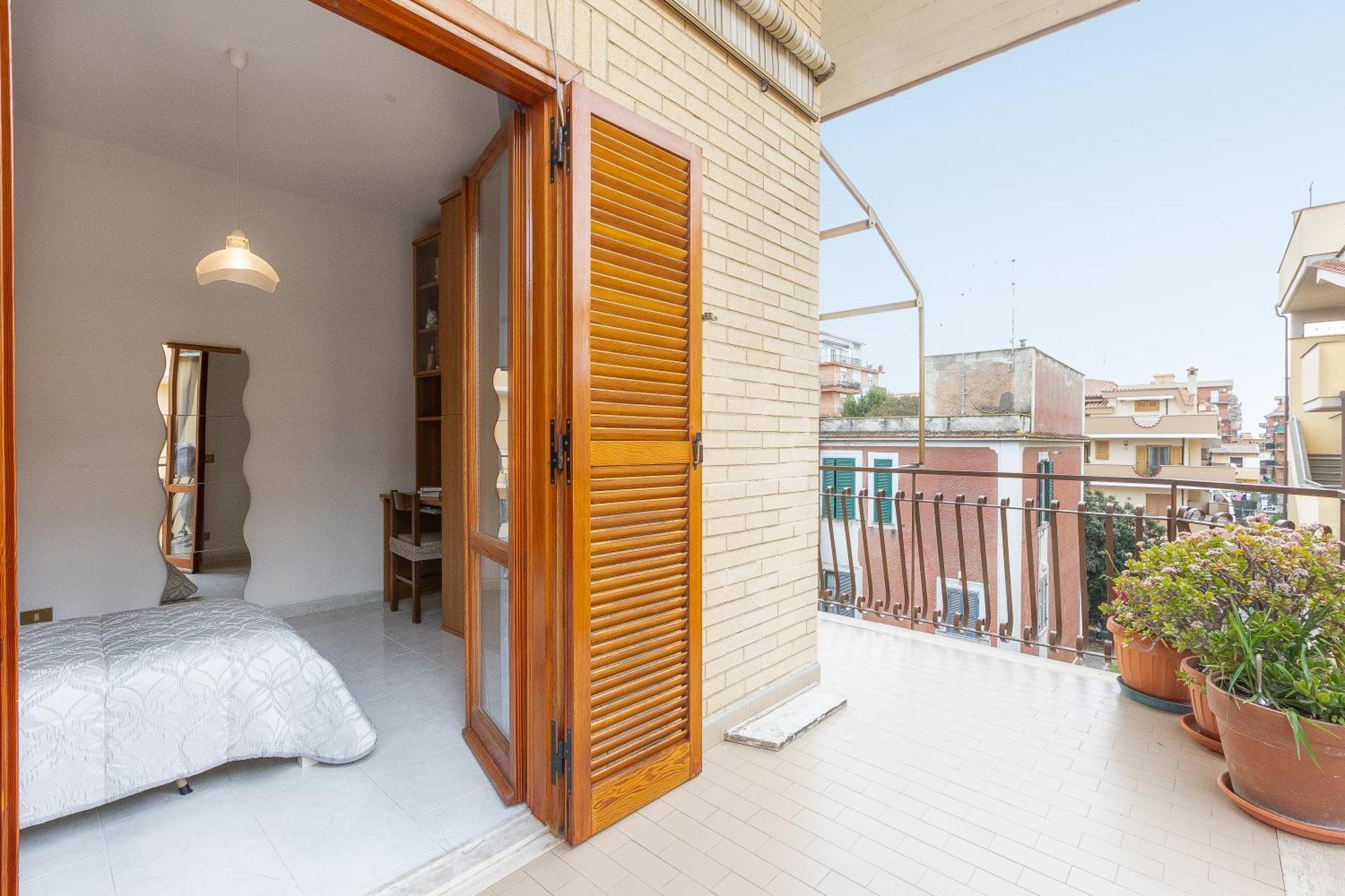 Casa Lu By Rental In Rome ลาดิสโปลี ภายนอก รูปภาพ